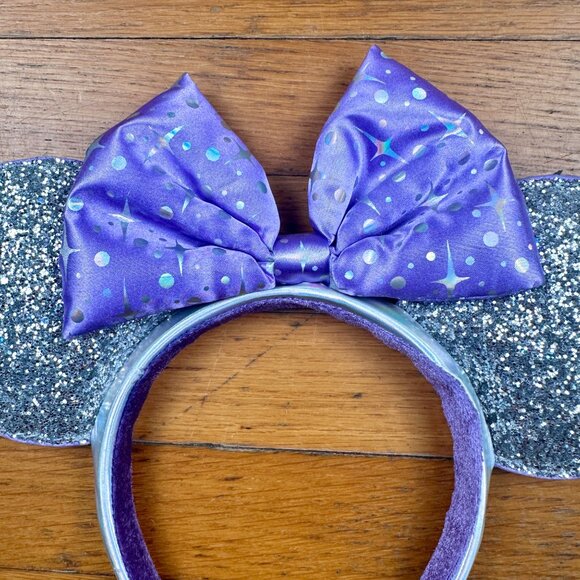 Disney 2022 Tomorrowland Celestial Silver Purple Bow Minnie Ears Headband - Picture 3 of 12